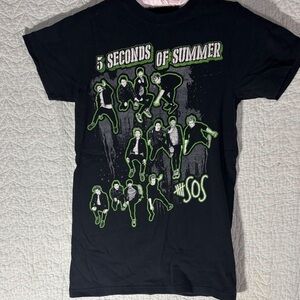Undefeated Black and Green Graphic Tee